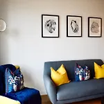 2 Bedroom Luxury Penthouse Birmingham City Centre! Free Parking On Site