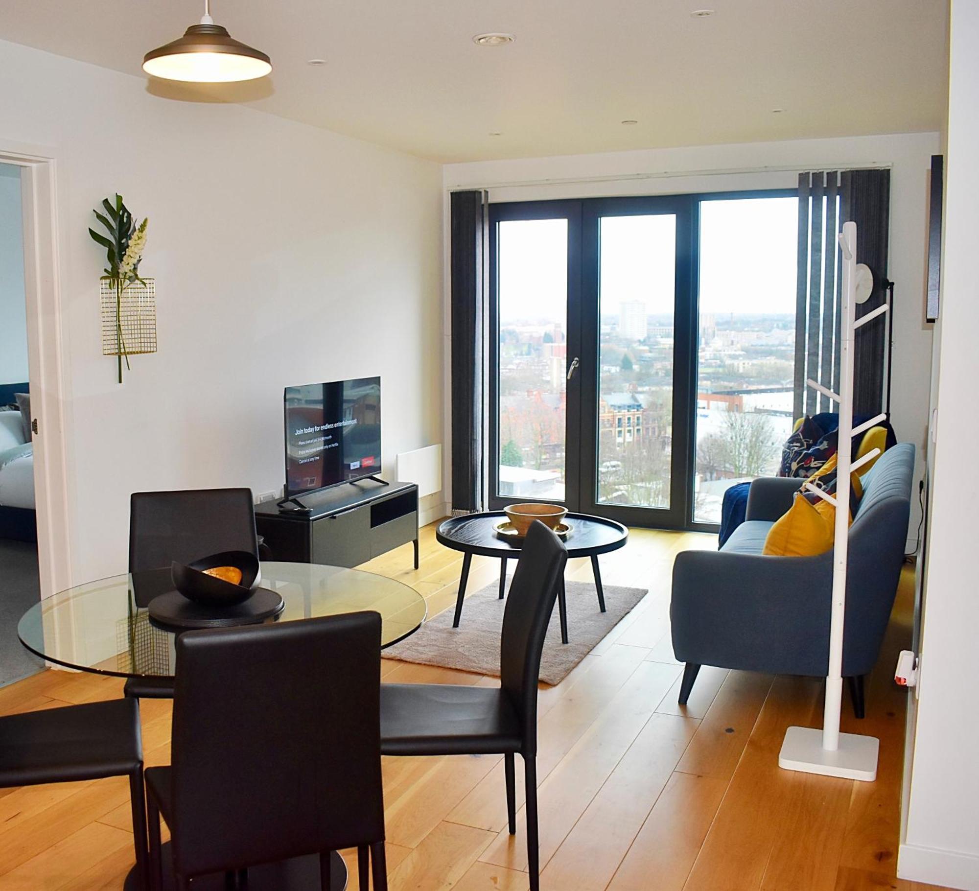 2 Bedroom Luxury Penthouse Centre! Free Parking On Site Birmingham